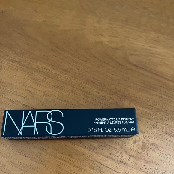 NARS POWERMATTE LIPSTICK - Picture 3 of 6